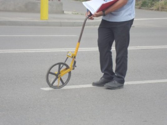 Minoră lovită pe trecerea de pietoni, la Macul Roşu